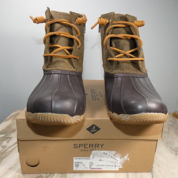 NiB Sperry Women's Ebossed Saltwater Boots, Brown/Olive, 9.5 - Picture 10 of 11